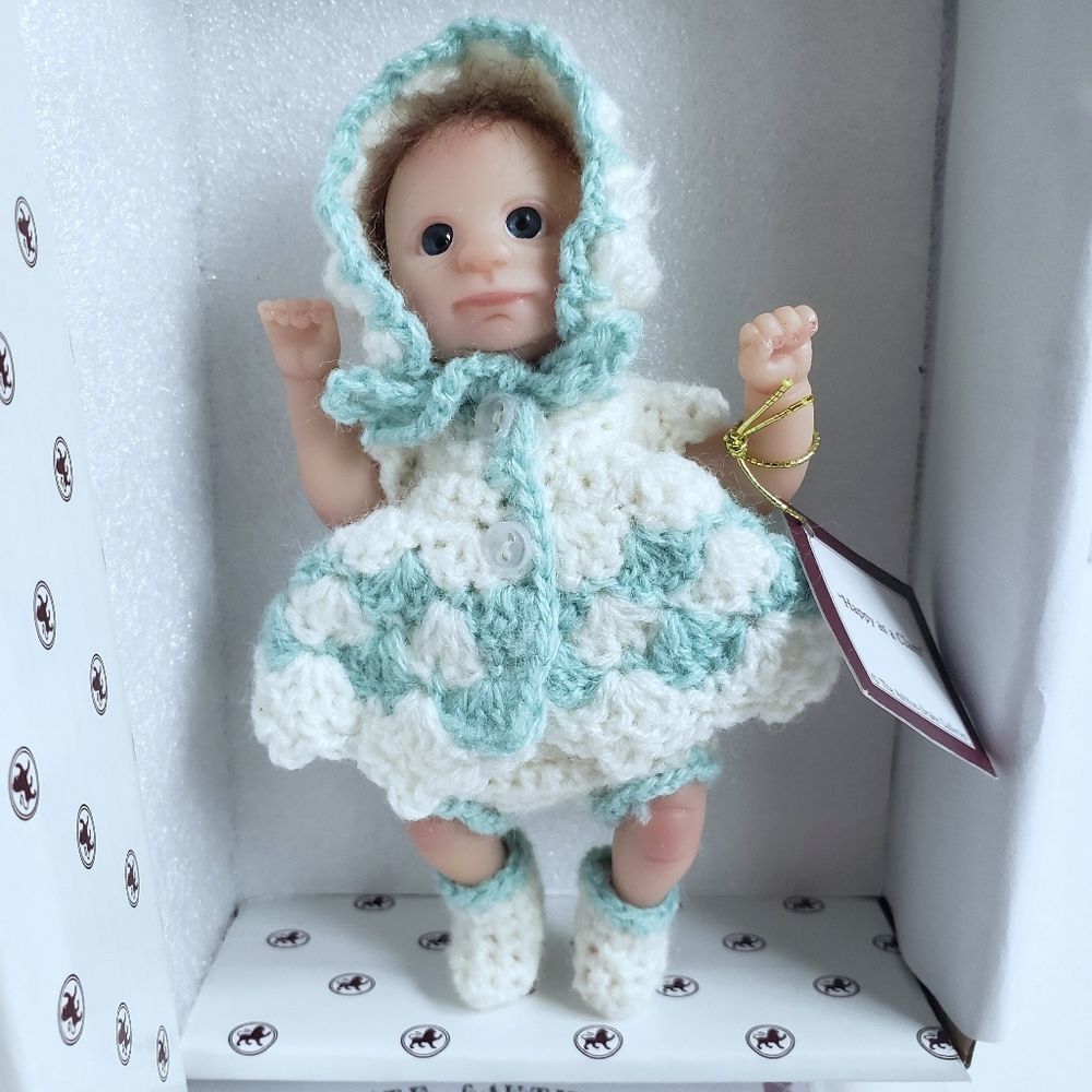Ashton Drake Galleries "Happy As A Clam" Collectible Lifelike Baby Doll